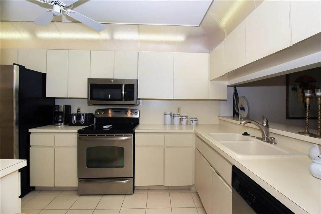 Photo of Unit 20008 at 20008 Rima Circle