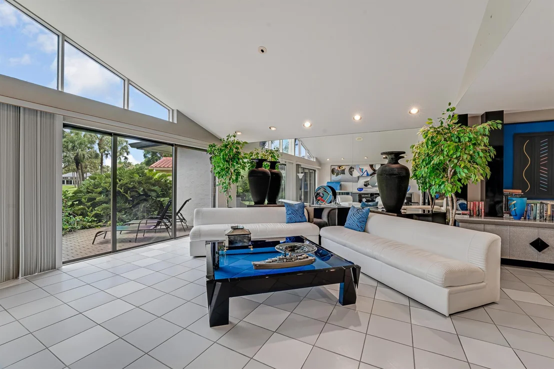 Photo of 14 Bristol Circle