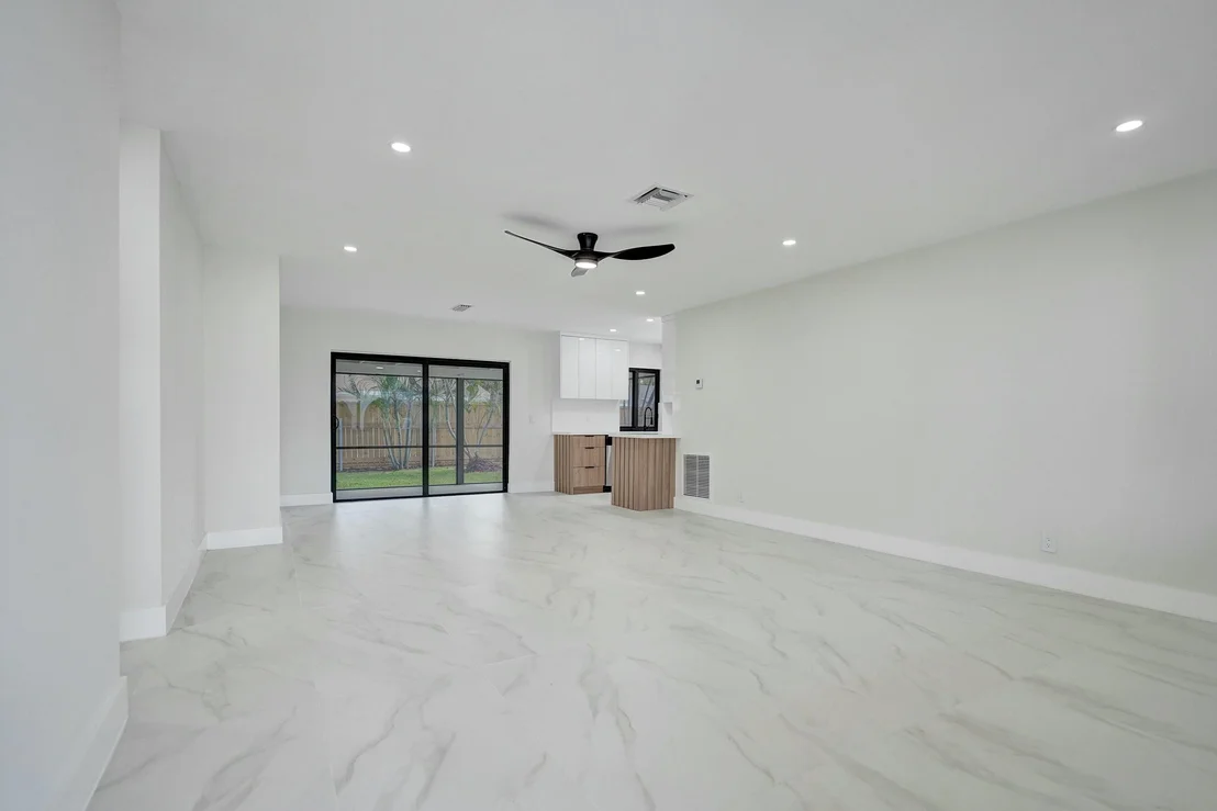 Photo of 728 Heron Drive
