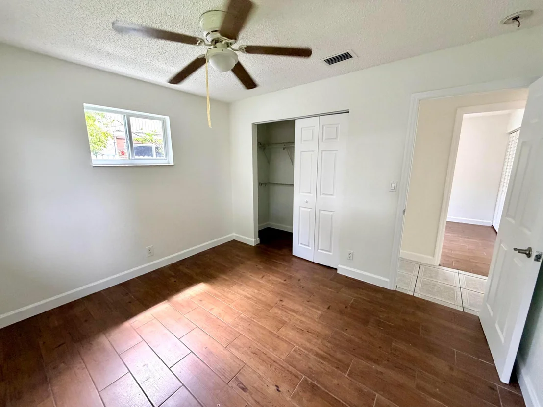 Photo of 2811 NW 8th Street