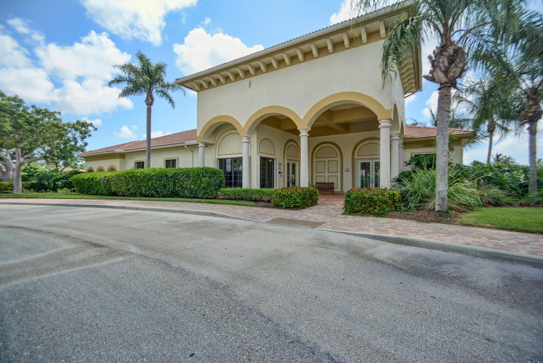 Photo of 6943 Boscanni Drive