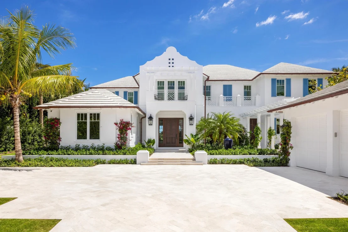 Photo of 584 Island Drive