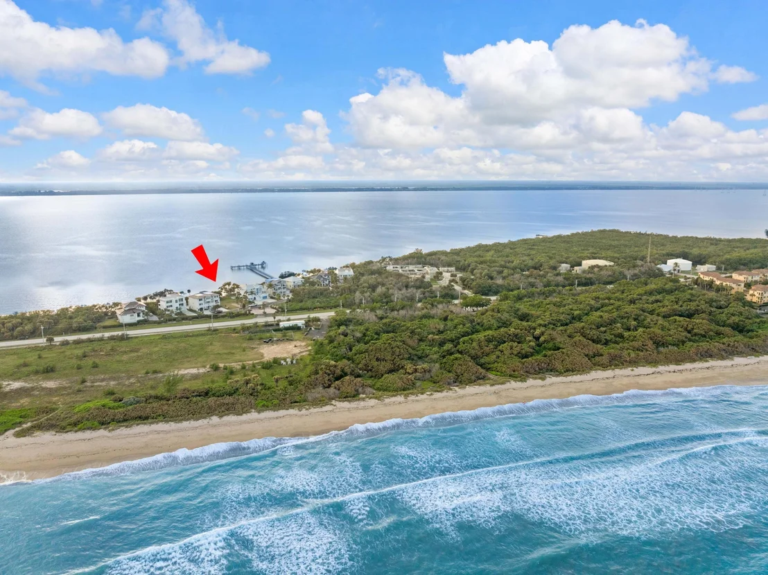 Photo of 7671 Pelican Pointe Drive