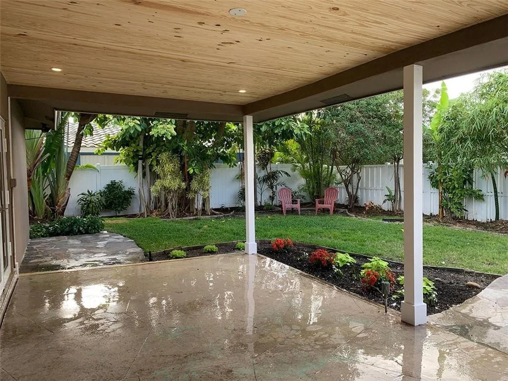 Photo of 2841 NE 45th Street