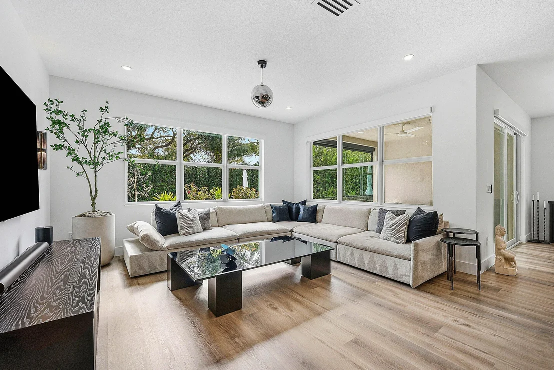 Photo of 4310 Buttonwood Drive