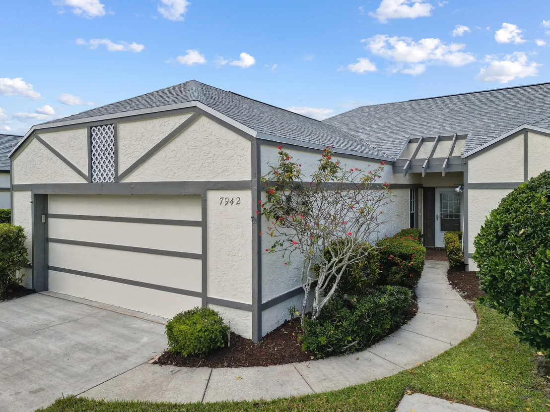 Photo of 7942 Brighton Manor