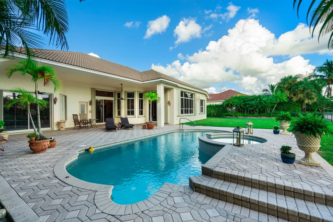 Photo of 17223 Gulf Pine Circle