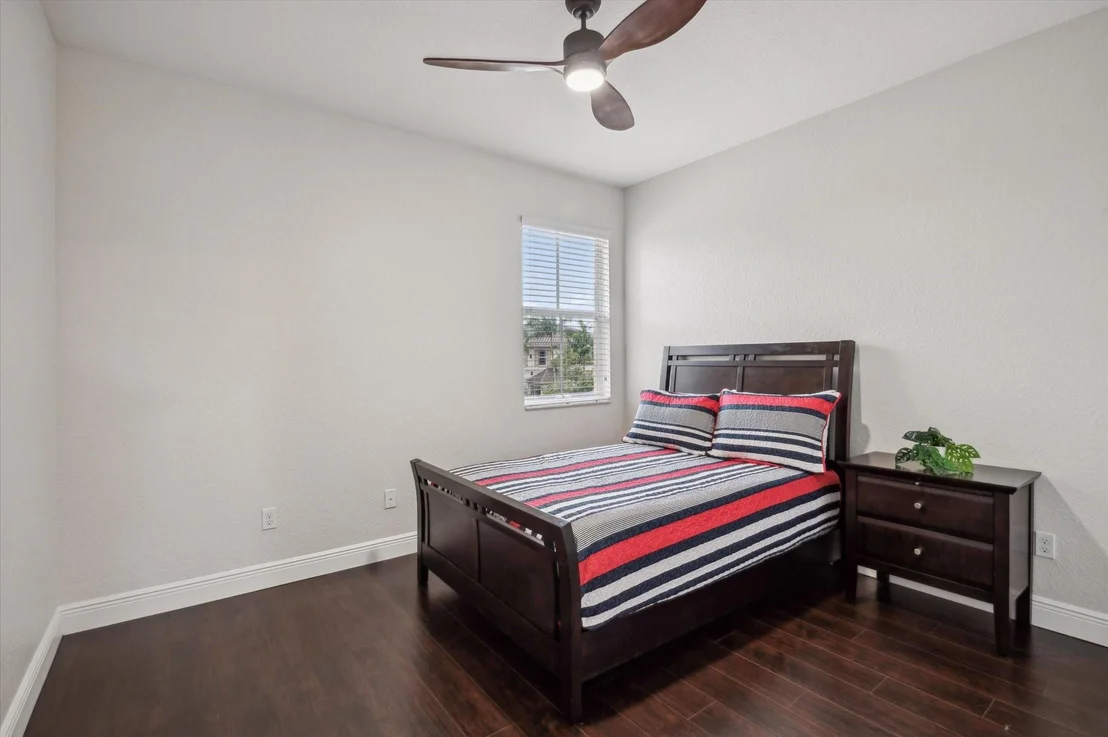 Photo of 8540 Lakeside Drive