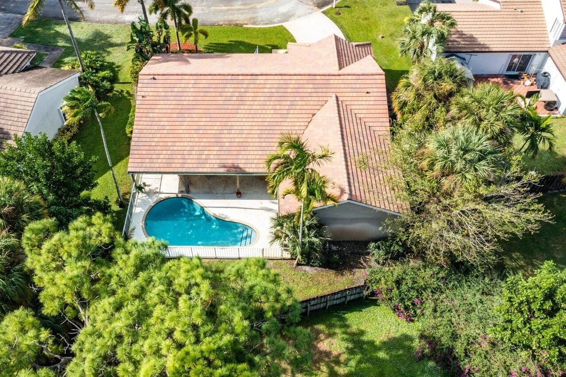 Photo of 4060 Sabal Lakes Road