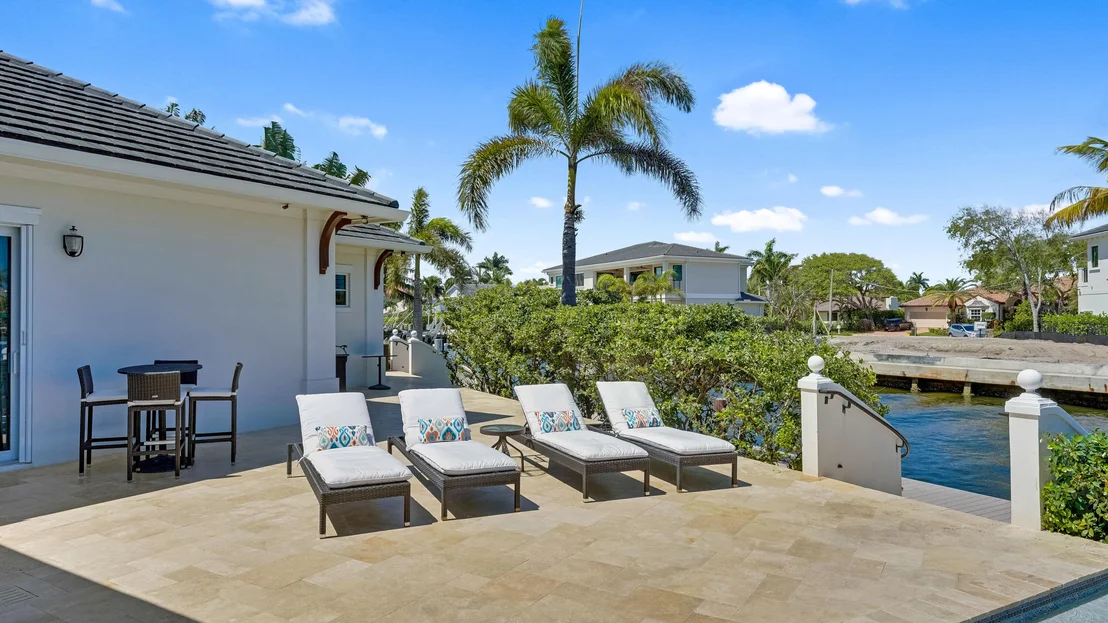Photo of 975 Banyan Drive