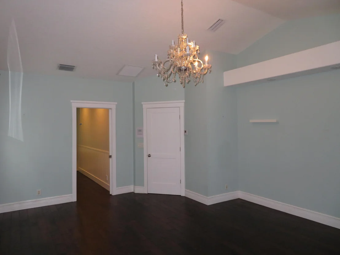 Photo of 18480 SE Lakeside Drive