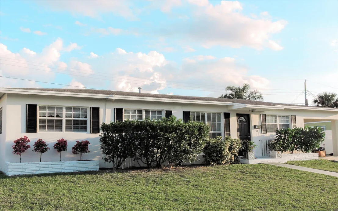 Photo of 522 Ebbtide Drive