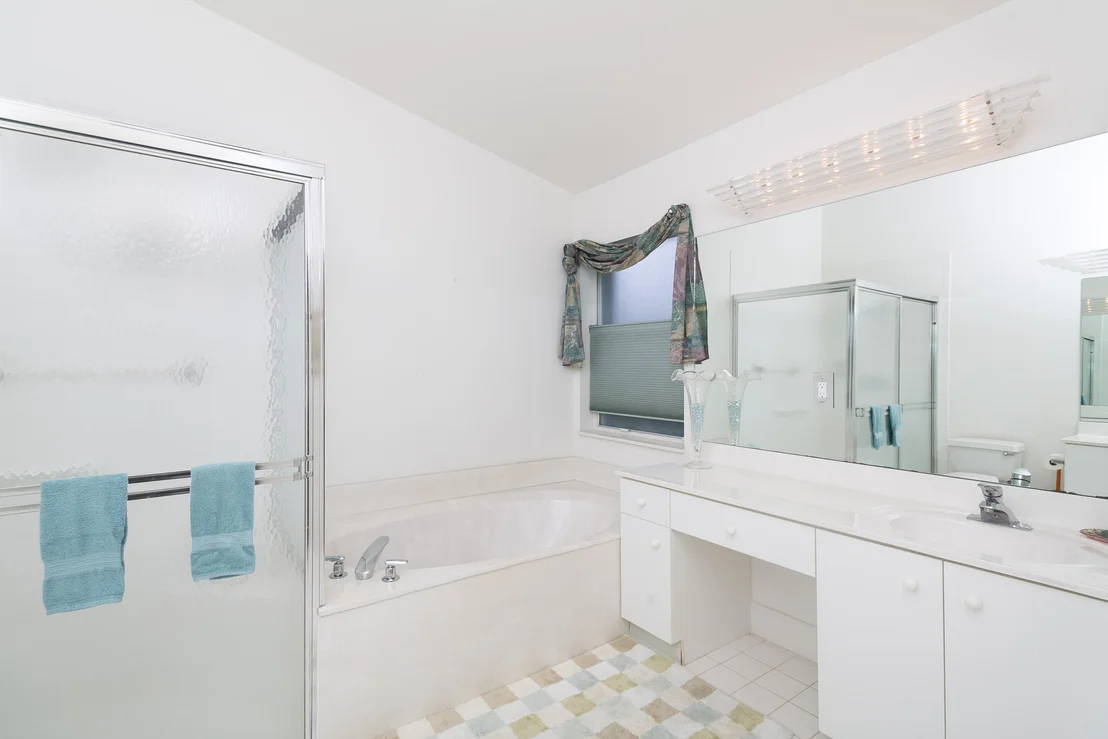 Photo of 9727 Arbor View Drive N