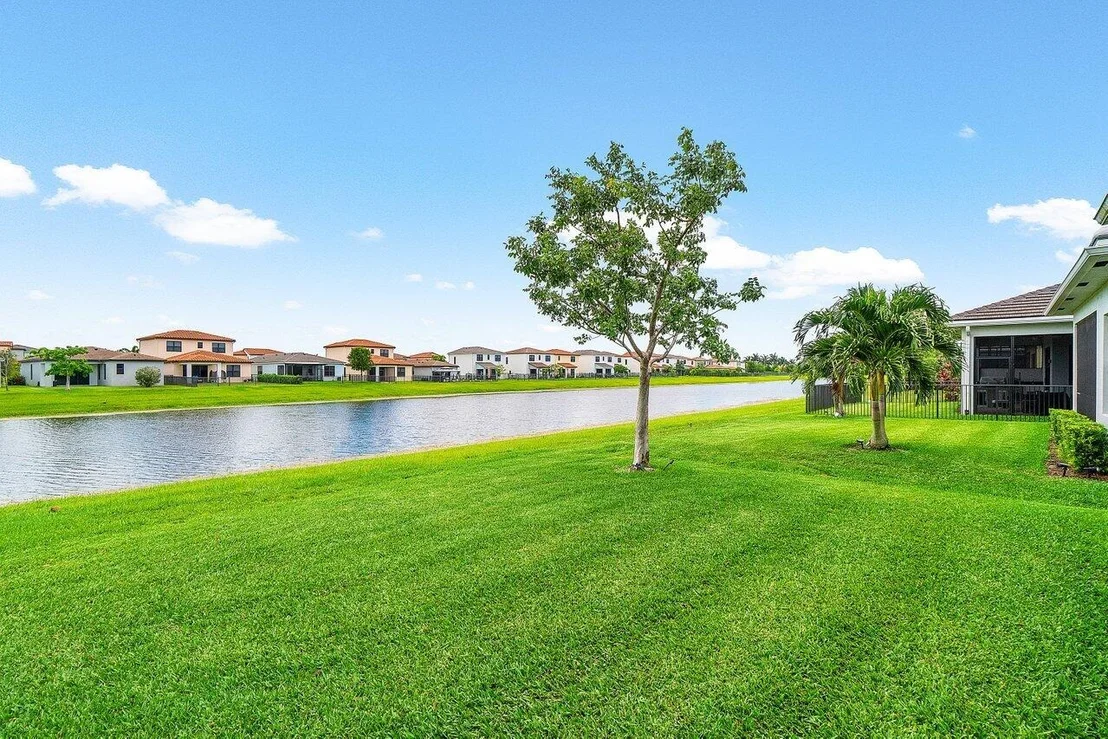 Photo of 16070 Key Biscayne Lane