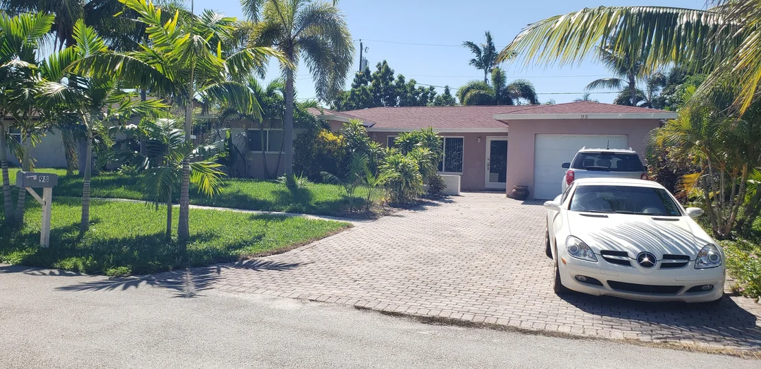 Photo of 98 Seminole Lane