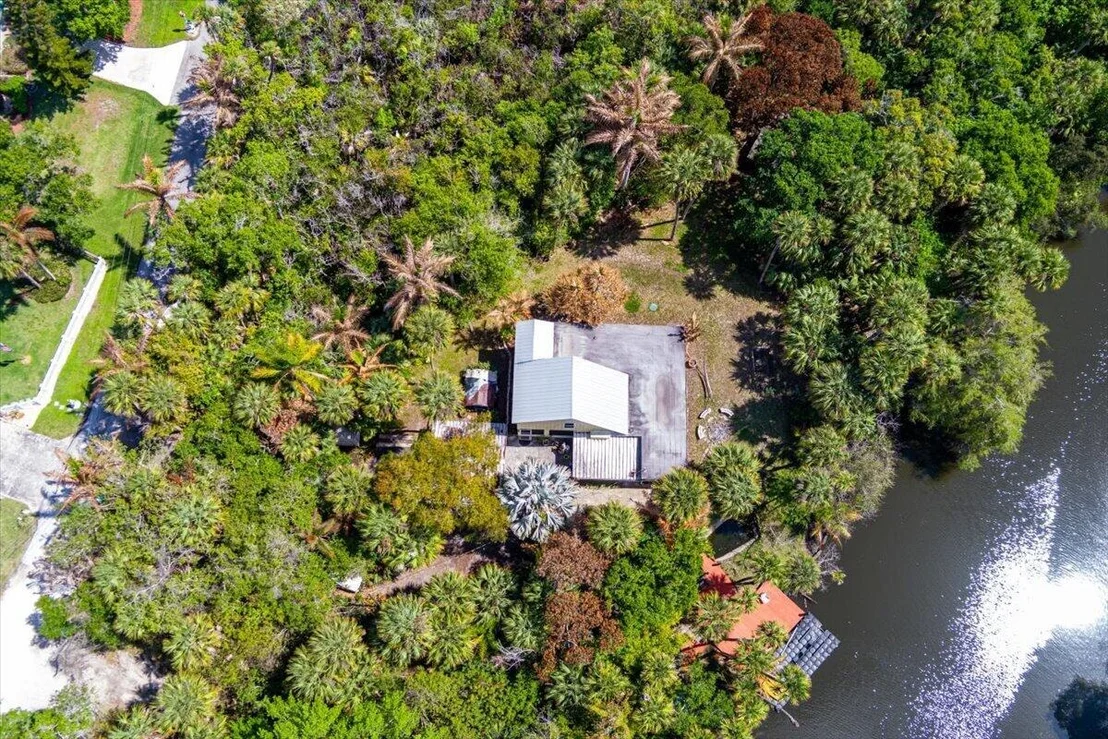 Photo of 6423 Riverland Drive