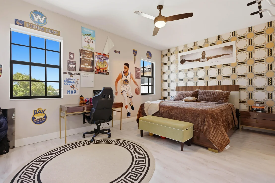 Photo of 10271 Peninsula Place