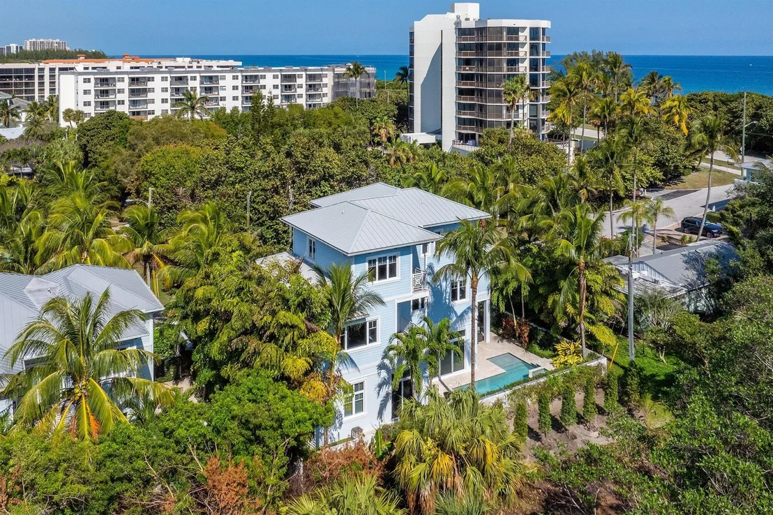 Photo of 970 Lago Mar Lane