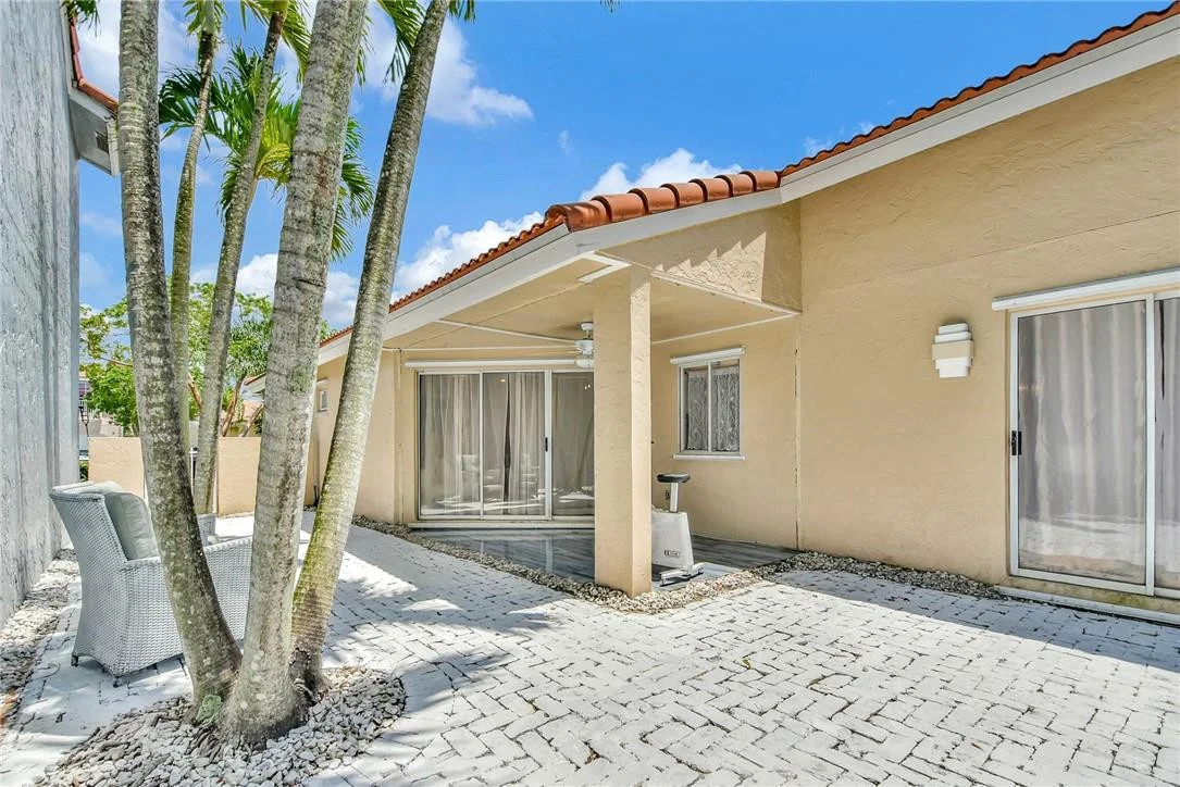 Photo of 1451 Garden Road