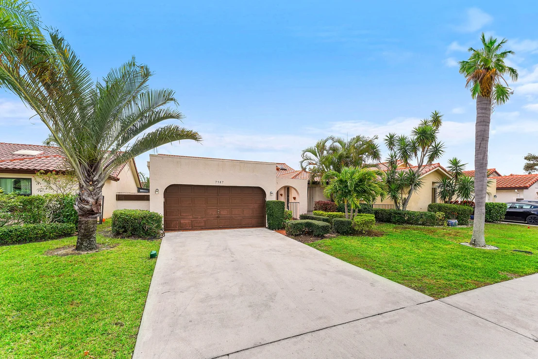 Photo of 7587 Solimar Circle