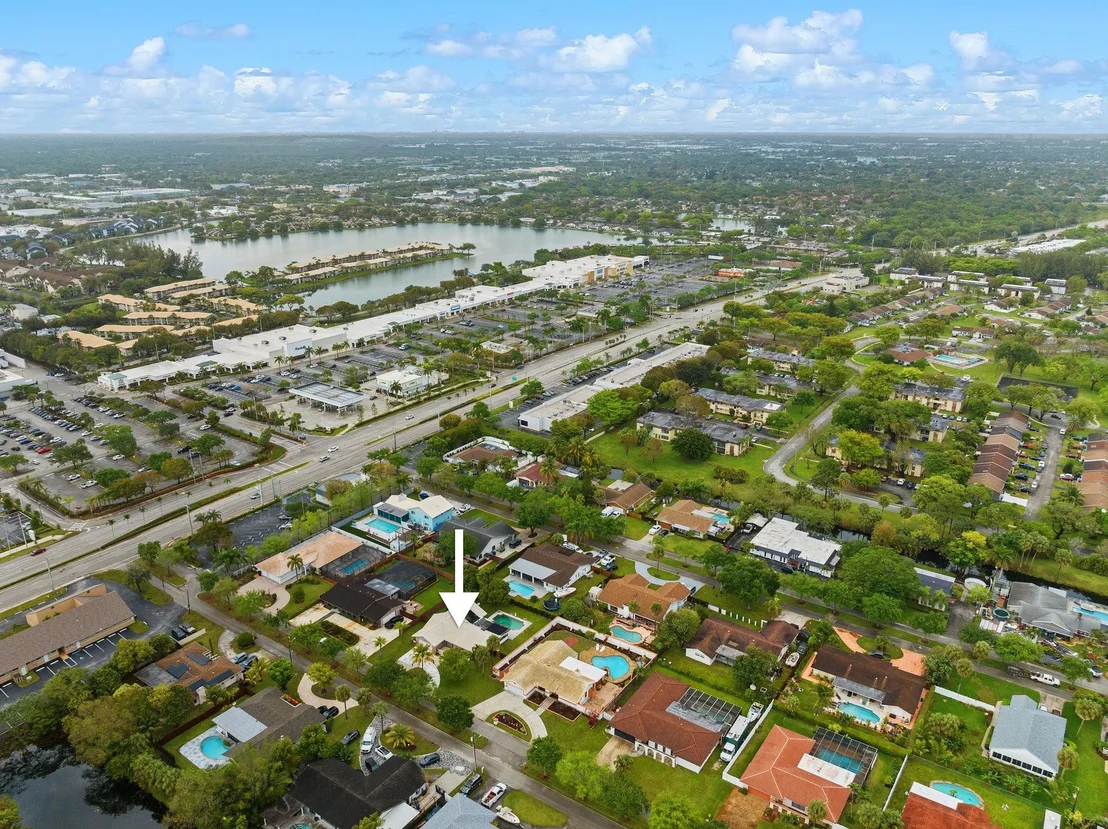 Photo of 41 W Palm Drive