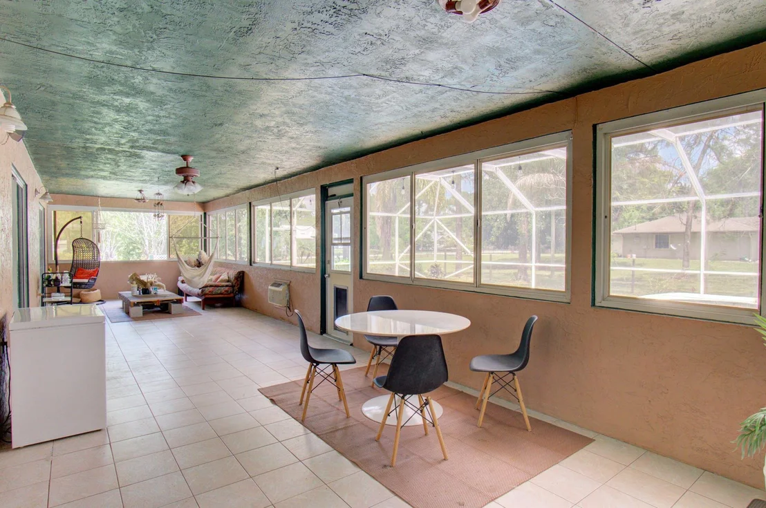 Photo of 4090 Mandarin Boulevard