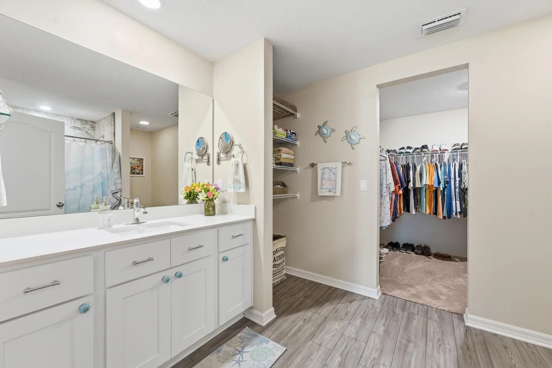 Photo of 5240 Imagination Drive