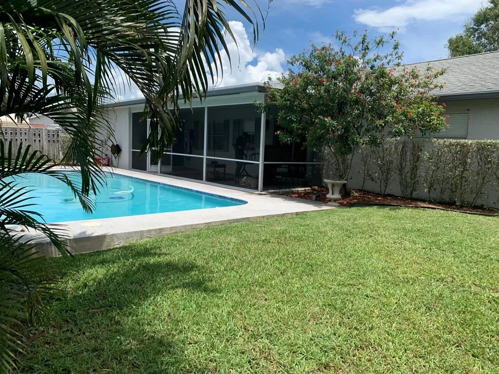 Photo of 1361 Pinetta Circle