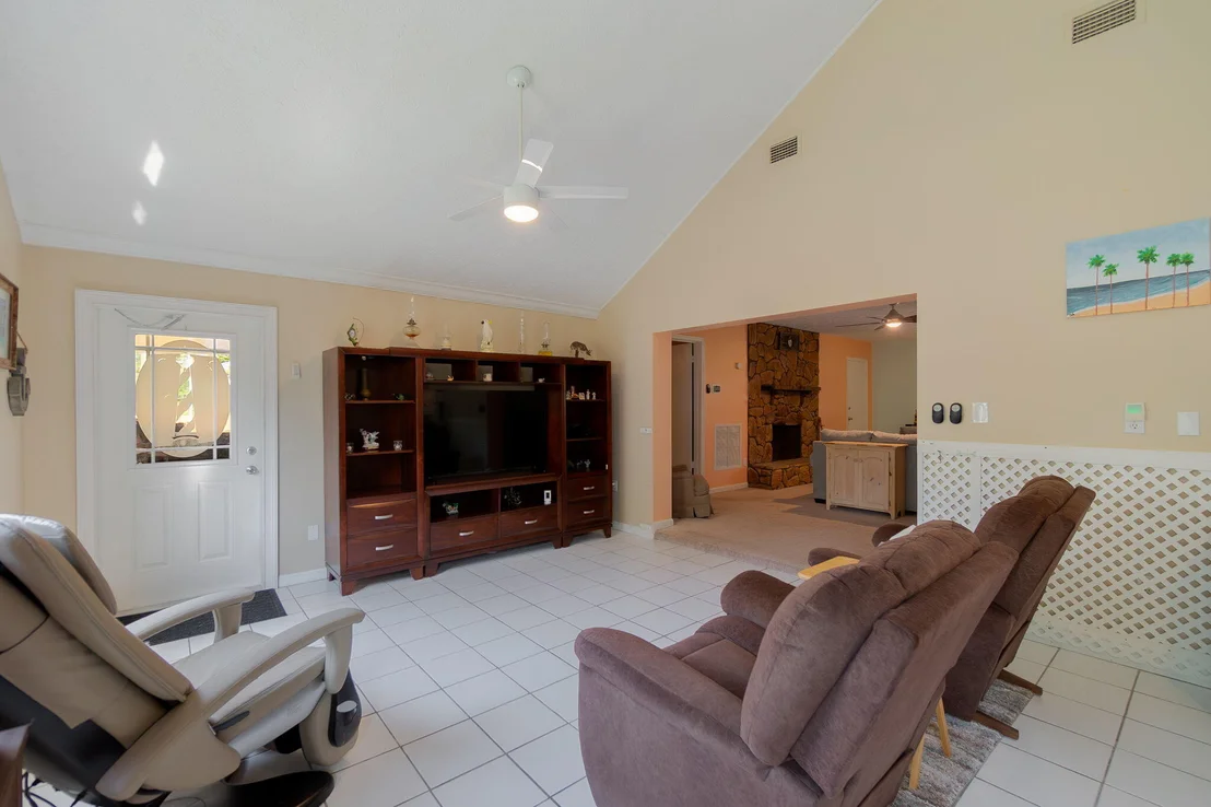 Photo of 5580 SE Paramount Drive