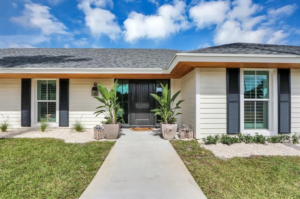 Photo of 5229 Old Fort Jupiter Road