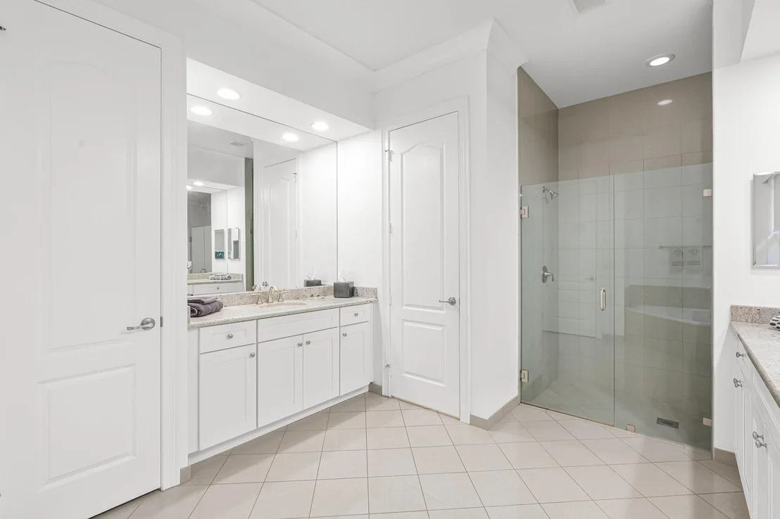 Photo of 9130 Edgewater Bend