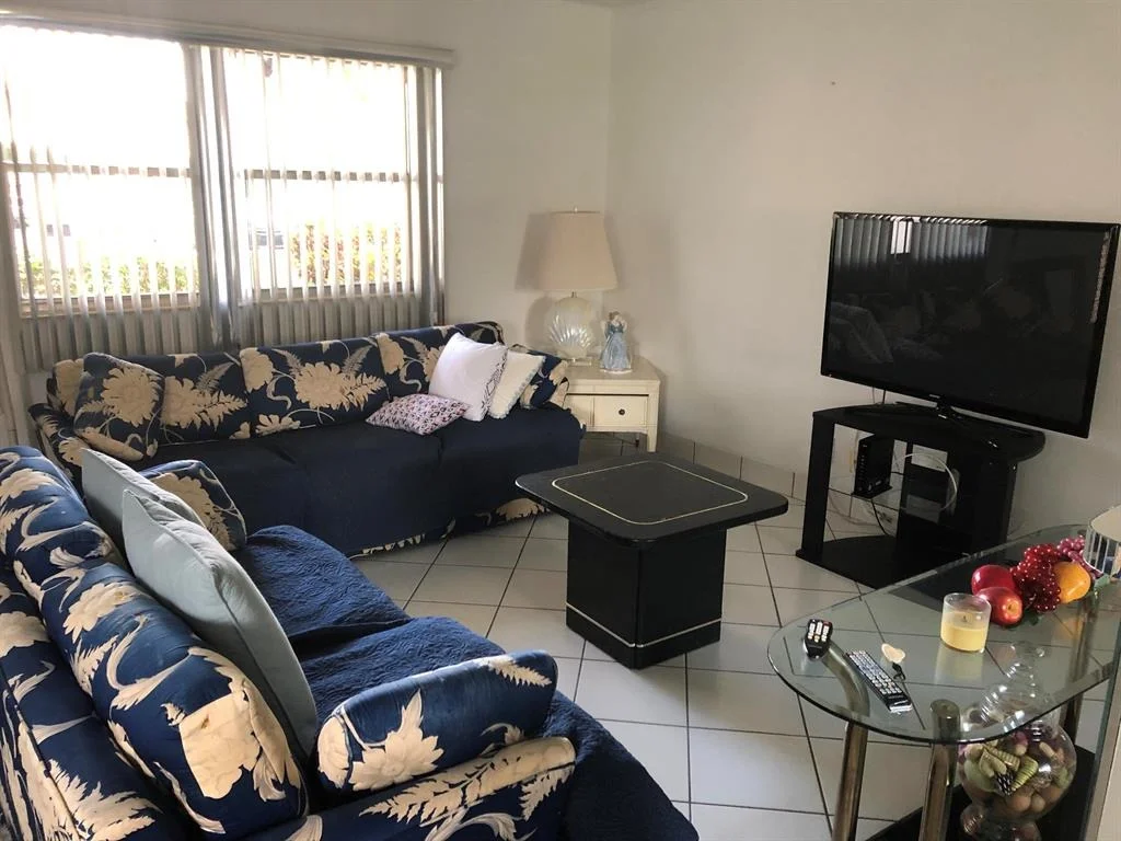 Photo of Unit C at 114 Monaco C