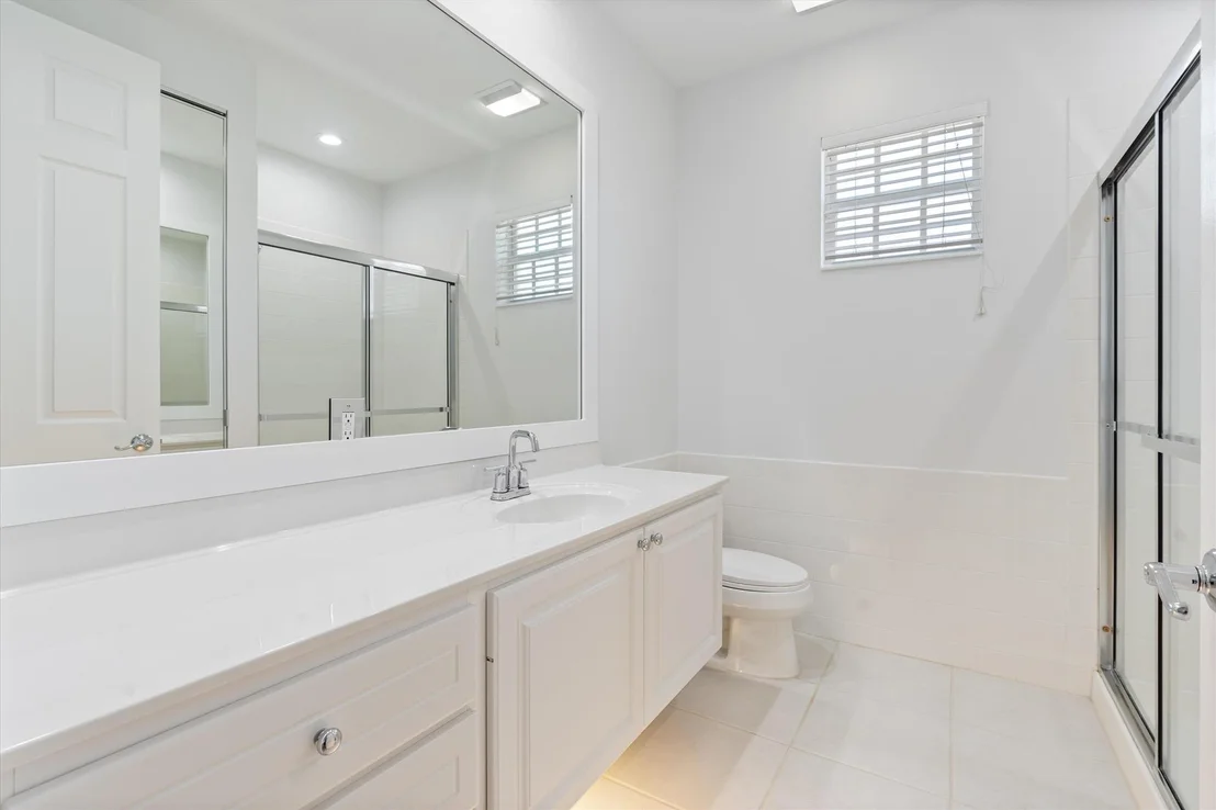 Photo of 4033 Community Drive