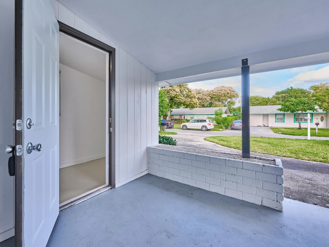 Photo of 168 SE 27th Place