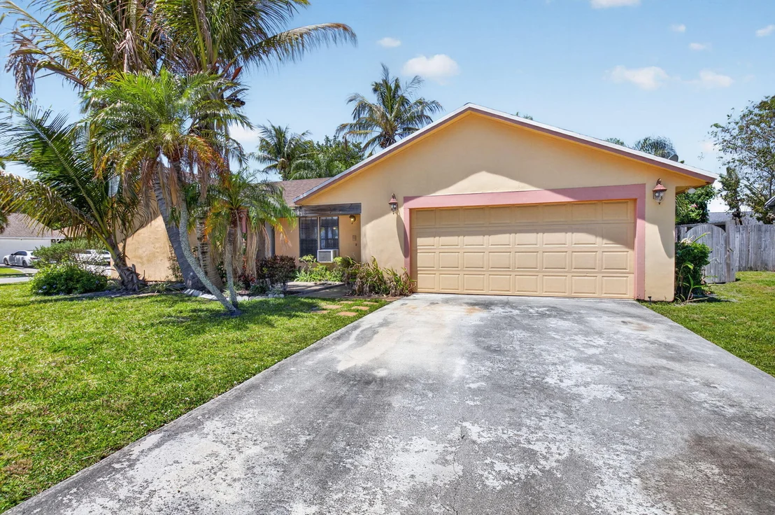 Photo of 9389 Longmeadow Circle