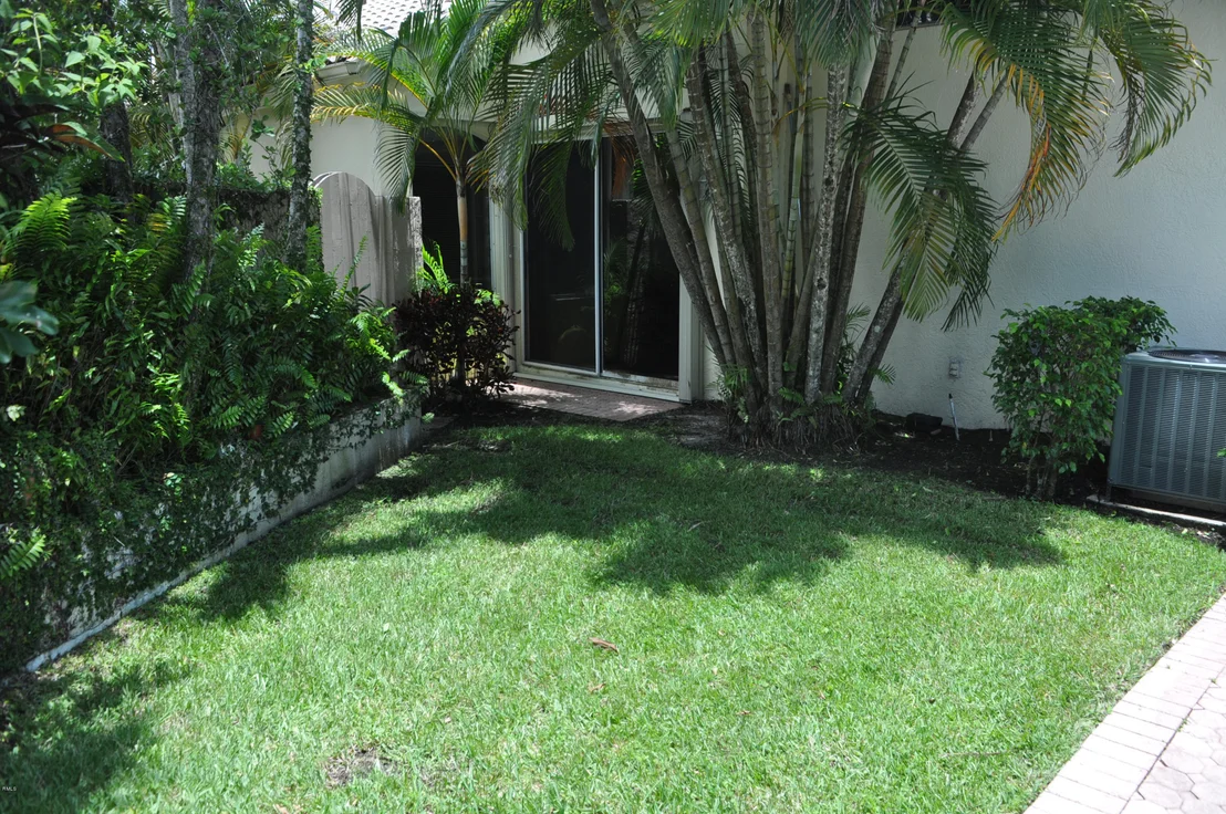 Photo of 12480 Mallet Circle