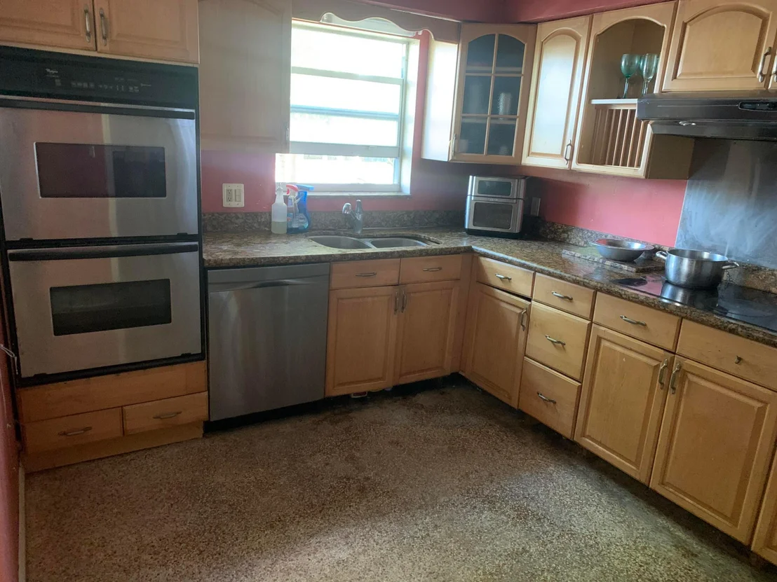 Photo of 330 Orange Way