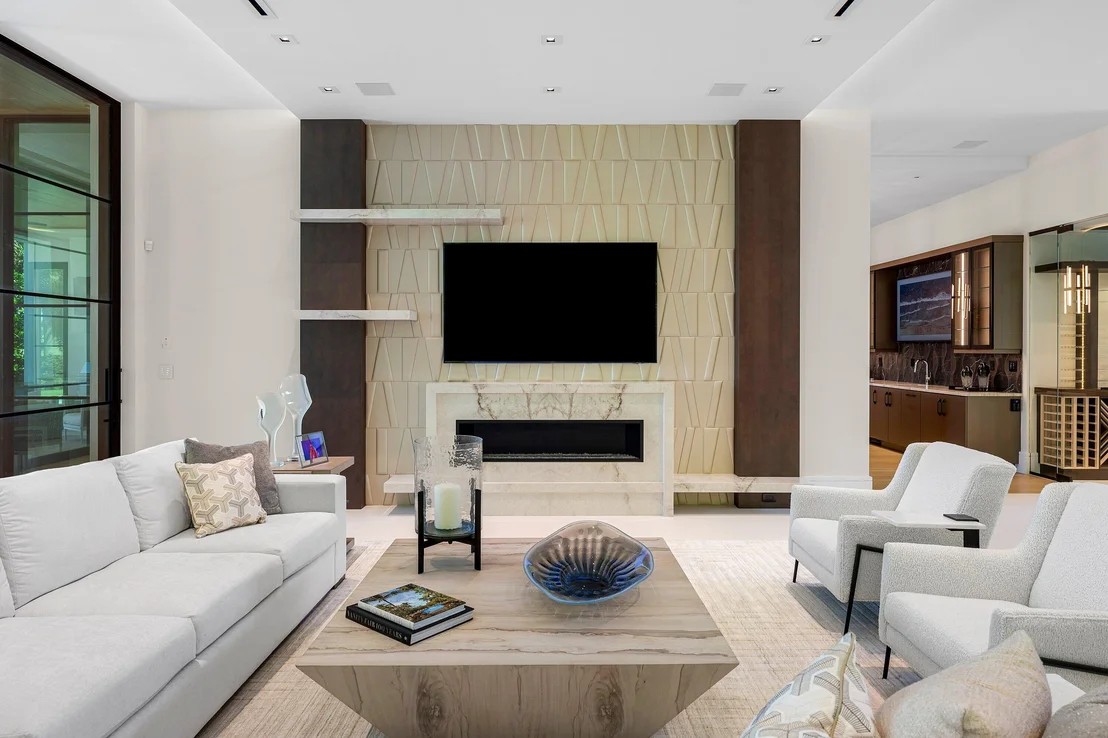 Photo of 471 ROYAL PALM Way