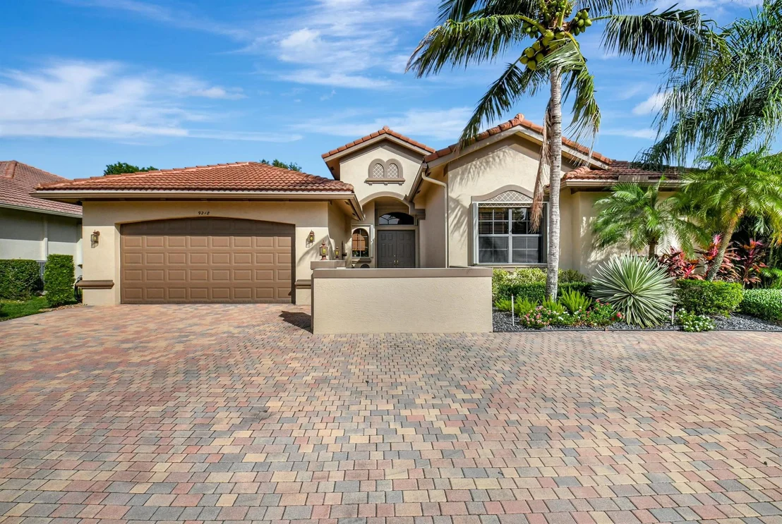 Photo of 9218 Isles Cay Drive