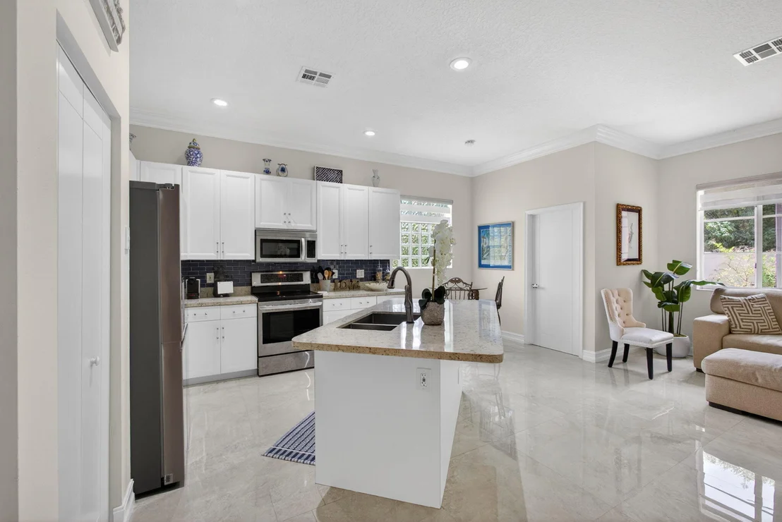 Photo of 8642 Plum Cay