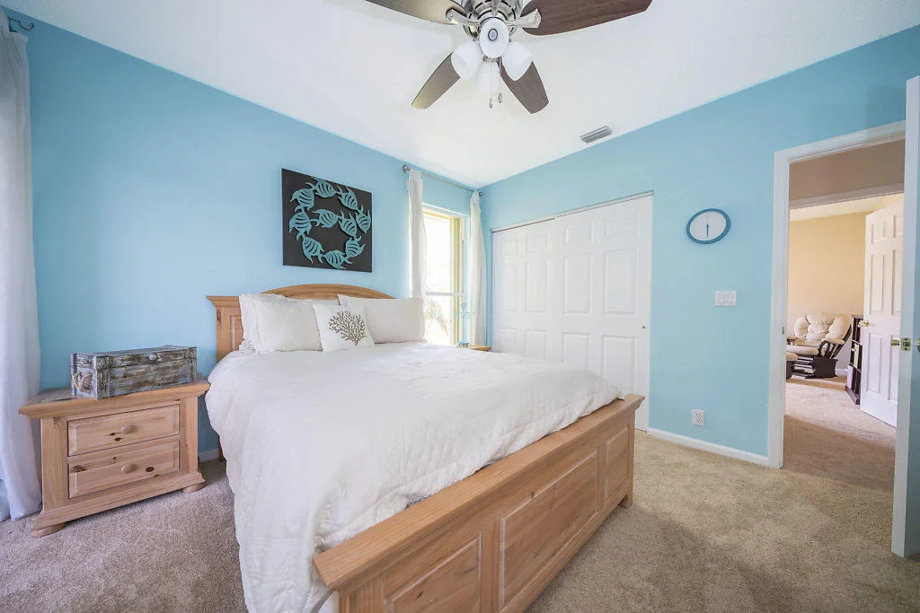 Photo of 136 N River Drive E