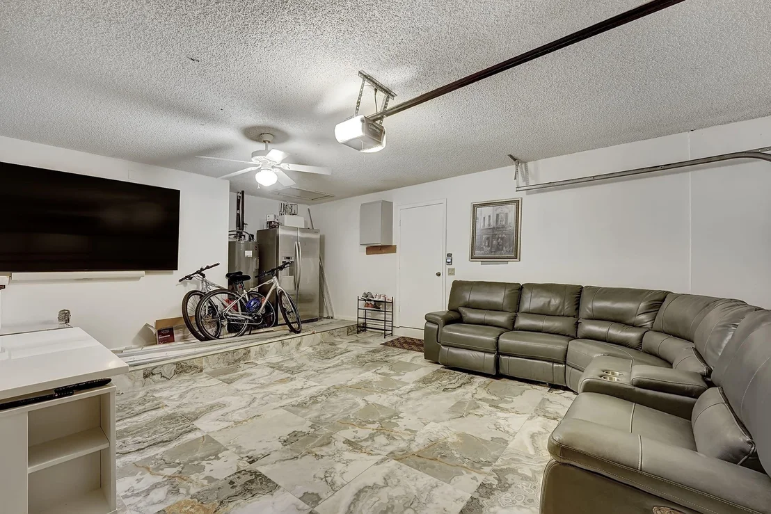 Photo of 10215 Sunset Bend Drive