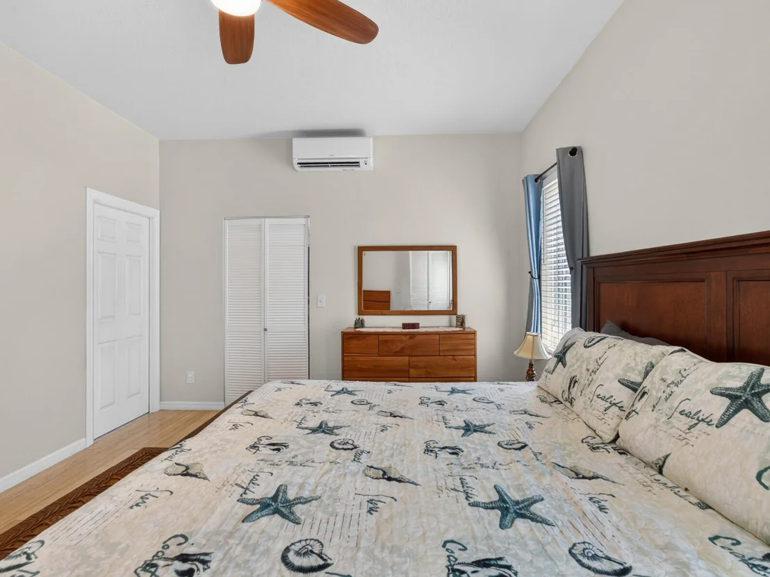 Photo of 9435 Frangipani Drive