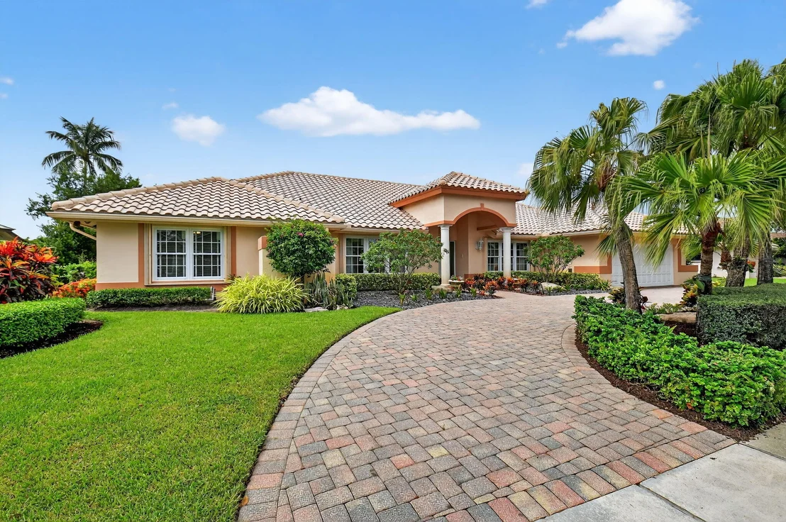 Photo of 3170 Equestrian Drive