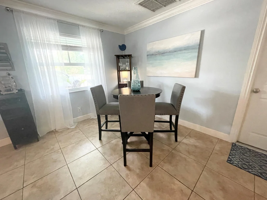 Photo of 403 Riverside Drive