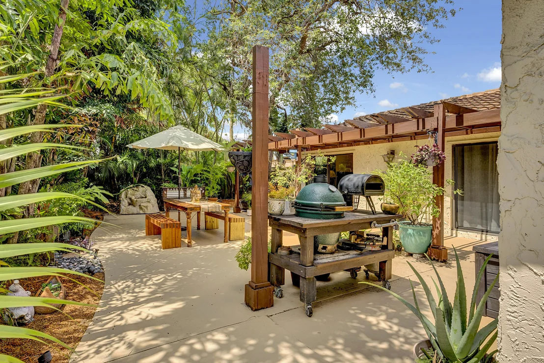 Photo of 6366 Pond Apple Road