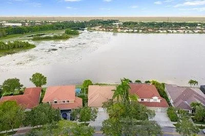 Photo of 921 Crestview Circle