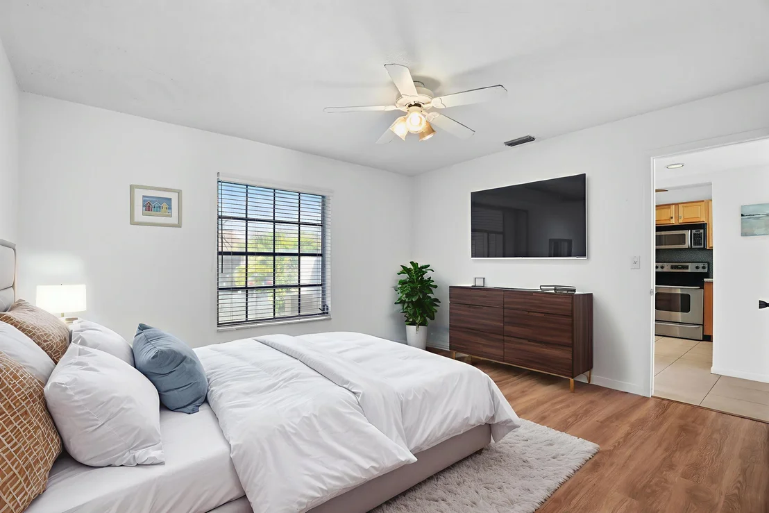 Photo of 16004 Laurel Oak Circle