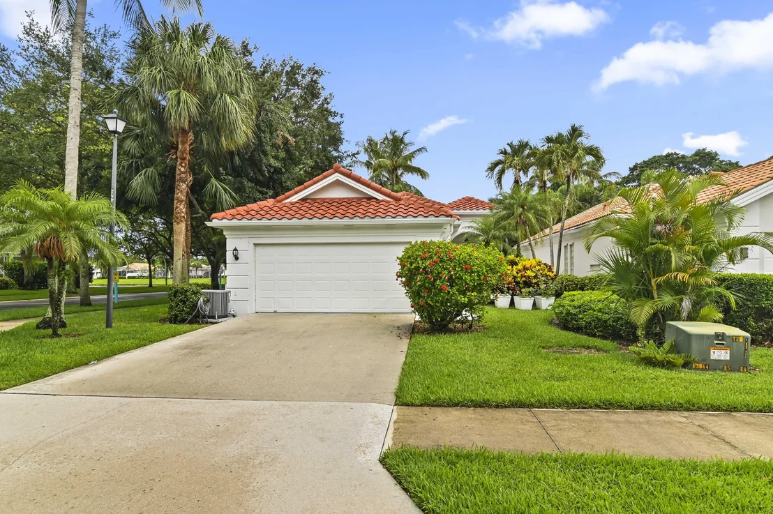 Photo of 4766 Valencia Drive