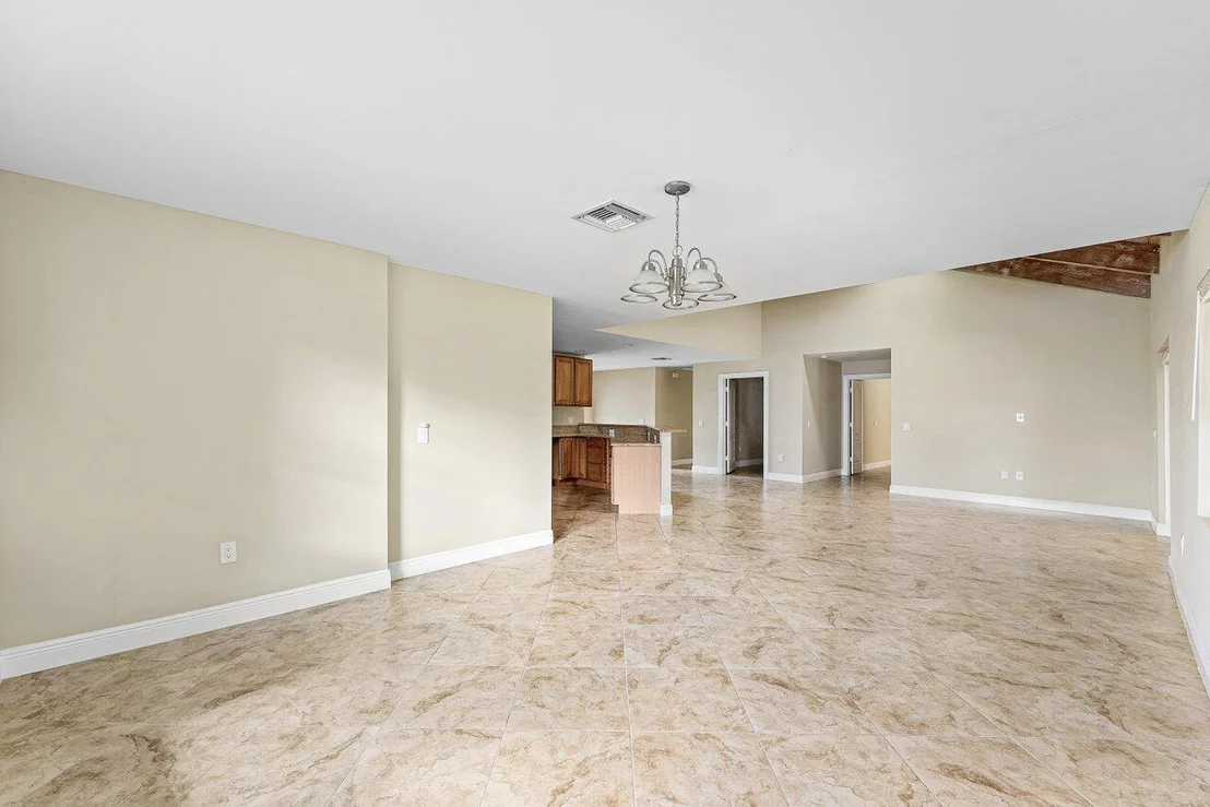 Photo of 4572 White Cedar Lane